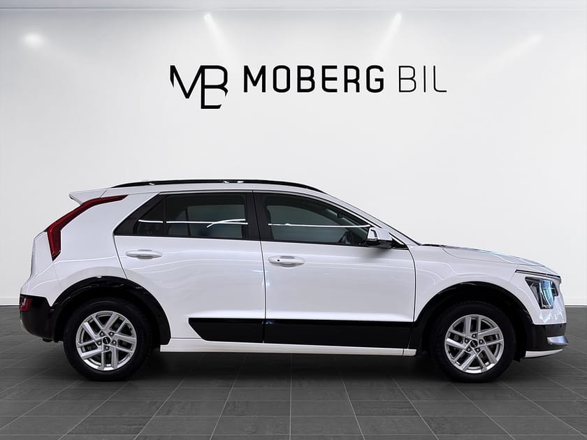 Bild 4 av Kia Niro Plug-In-Hybrid DCT 183hk Action B-Kamera Keyless PDC