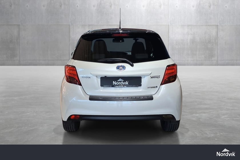 Bilde 4 av Toyota Yaris Hybrid Hybrid/LED-bar/DEFA/Bi-tone