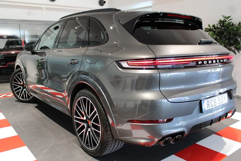 Bild 2 av Porsche Cayenne S E-Hybrid 