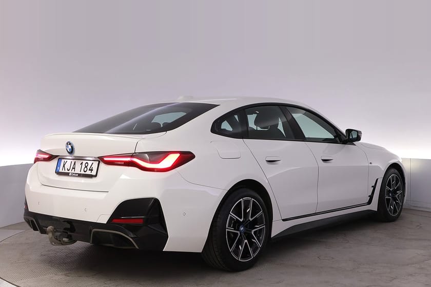 Bild 5 av BMW i4 M50 xDrive Gran Coupé M-Sport Drag Hifi Kamera