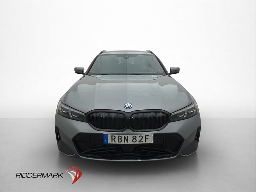Bild 2 av BMW 330e xDrive Touring M Sport Skinn Drag Kamera CarPlay