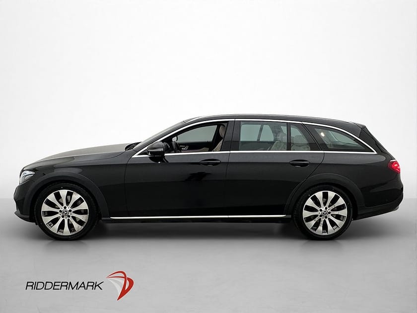 Bild 4 av Mercedes-Benz E 220 d 4MATIC All-Terrain Wide Pano Burmester Läder