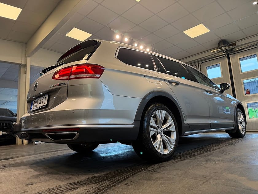 Bild 4 av Volkswagen Passat Alltrack 2.0 TDI DPF SCR BMT 4Motion Drag Värmare 190hk