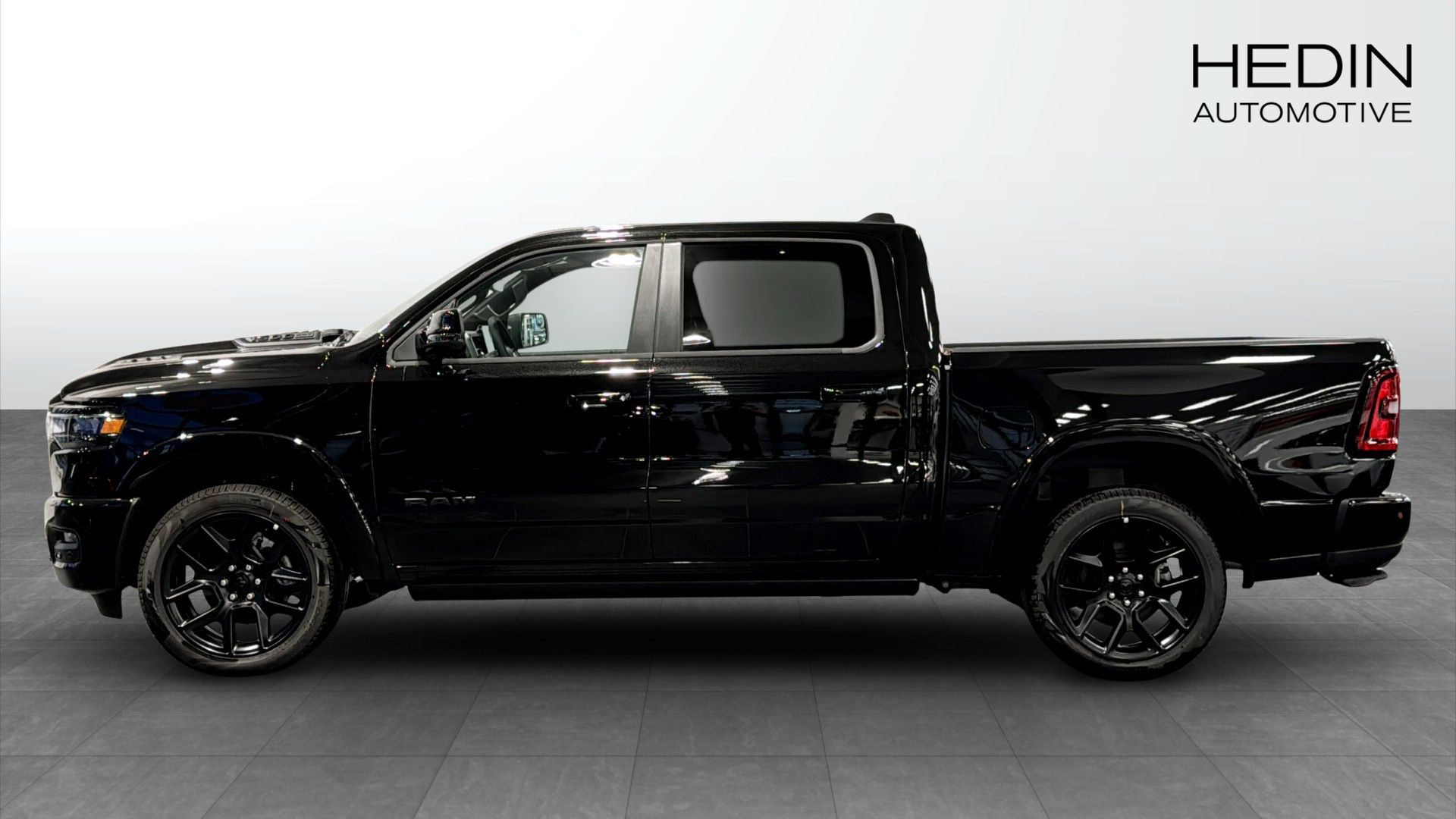 RAM 1500 Laramie Night Edition 2025, bild 6/10