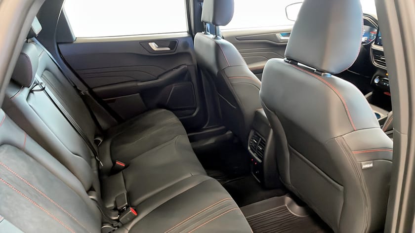 Bild 5 av Ford Kuga Plug-In Hybrid PHEV E-CVT ST-Line X