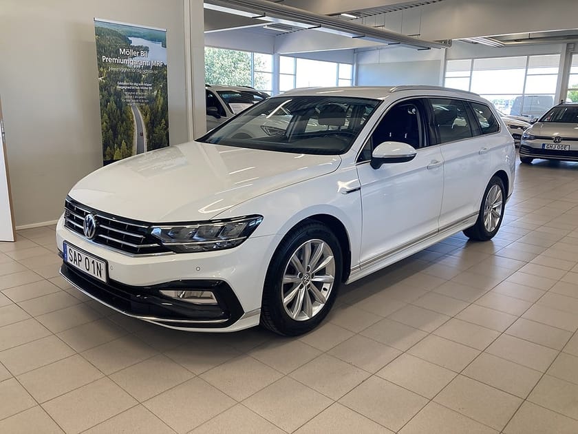 Bild 3 av Volkswagen Passat Sportscombi 1,5TSI 150HK DSG R-Line Värmare Drag