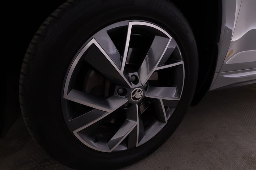 Bild 3 av Škoda Kodiaq SPORTLINE 2,0 TSI 190 HK 4x4 DSG Drag Värmare