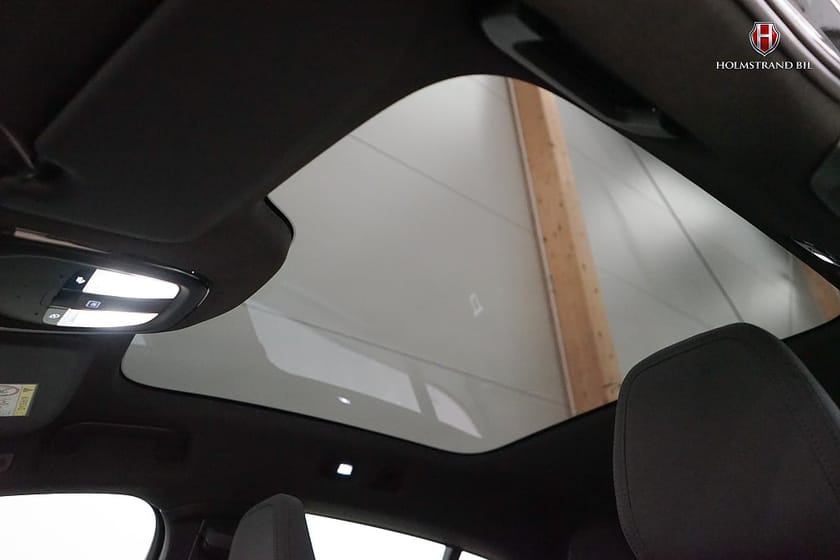 Bild 5 av Volvo C40 Recharge Single Motor Core Pano Drag Värmepump Kamera