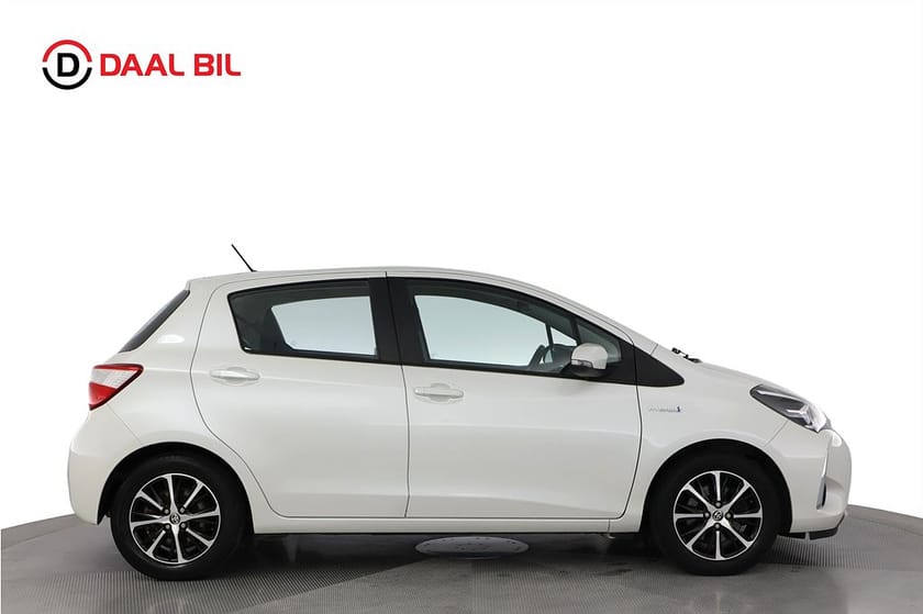Bild 5 av Toyota Yaris Hybrid e-CVT 101HK TOUCH & GO EDITION B-KAMERA NAVI
