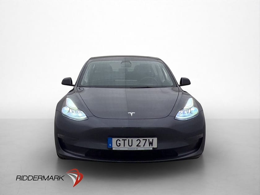 Bild 3 av Tesla Model 3 Long Range AWD Autopilot Svensksåld Panorama