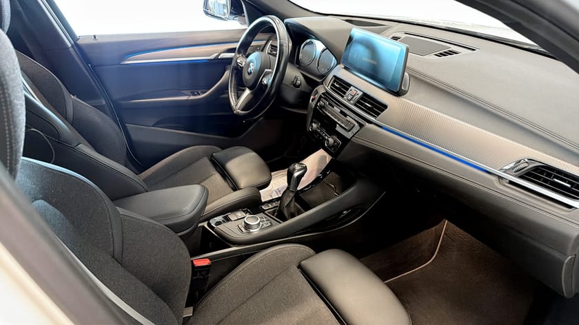 Bild 3 av BMW X2 xDrive25e M-Sport Farthållare Backkamera Rattvärme