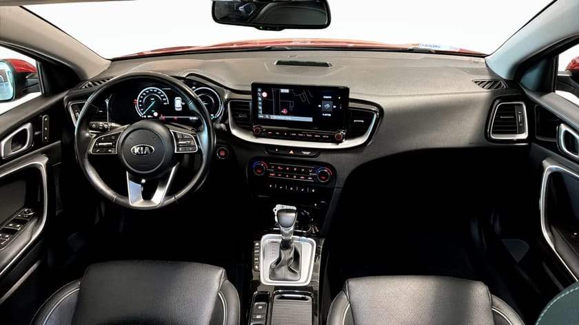Bild 4 av Kia Ceed Sportswagon Plug-in Hybrid SW 141HK Pano Kamera Drag
