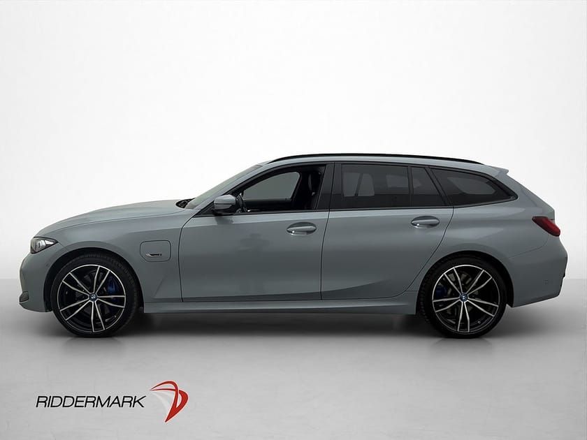 Bild 5 av BMW 330e xDrive Touring M Sport HiFi Kamera Navi Dragkrok