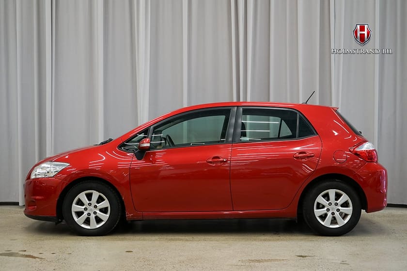 Bild 1 av Toyota Auris 5-dörrar 1.4 D-4D Plus Power heat Lågmilad