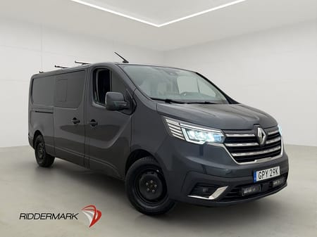 Renault Trafic Skåpbil Dubbelhytt L2 Värm Drag B-Kamera CARPLAY Moms