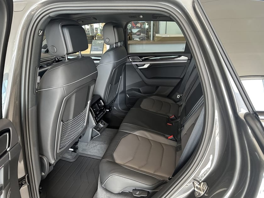 Bild 4 av Volkswagen Touareg R-LINE TDI 286 HK 4M