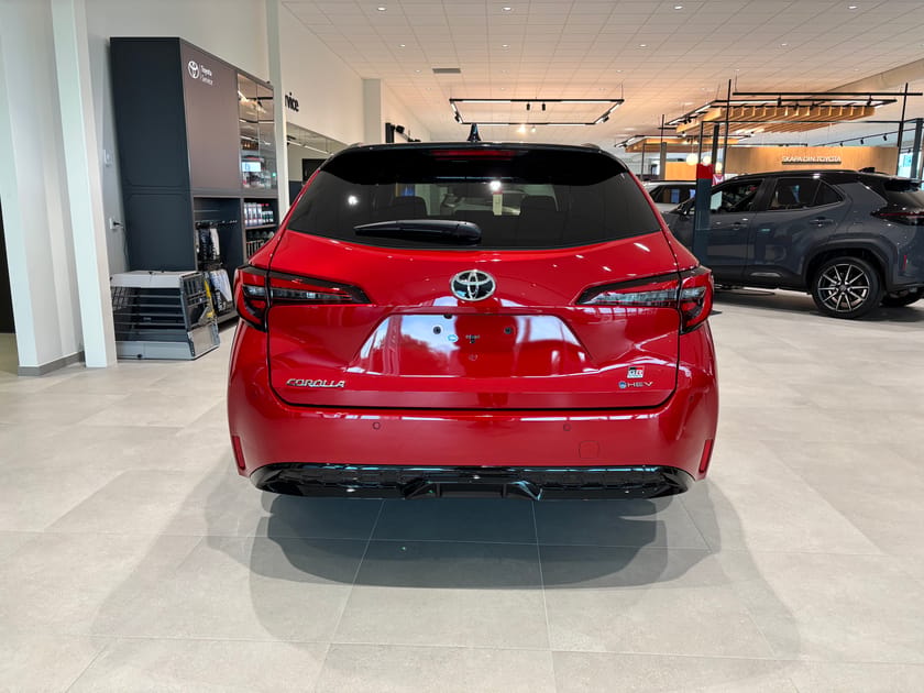 Bild 4 av Toyota Corolla Touring Sports Active 1.8 1,8 Hybrid GR-S