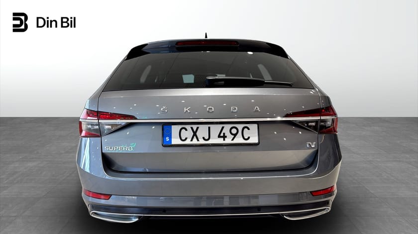 Bild 5 av Škoda Superb iV Kombi L&K TSI 218 DSG (Laddhybrid)