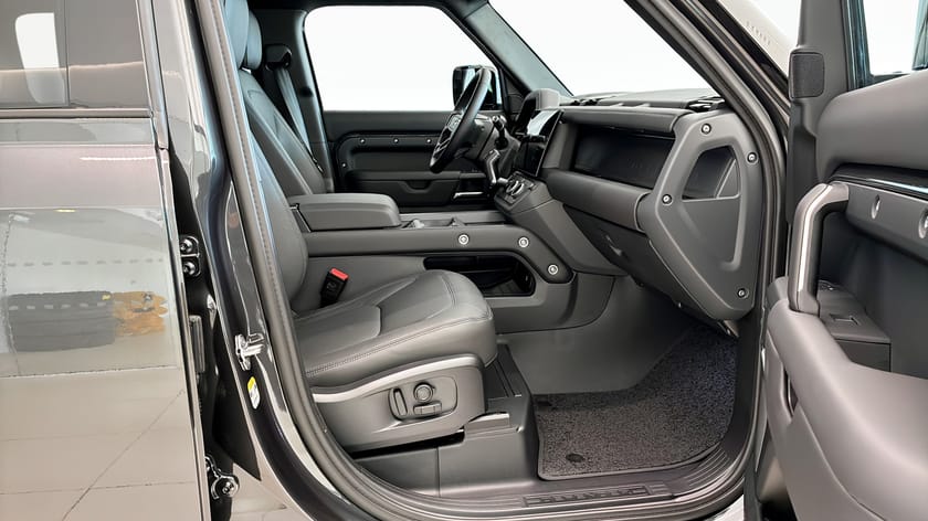 Bild 3 av Land Rover Defender P300e PHEV 110 X-Dynamic HSE