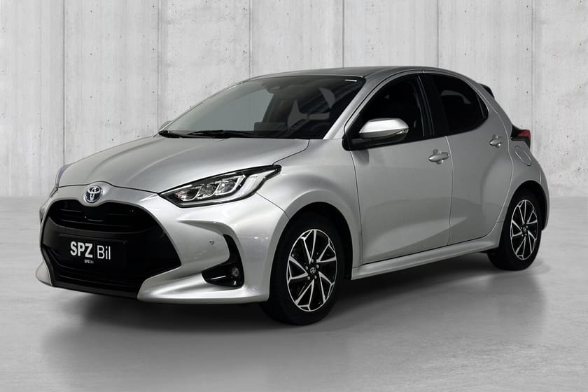 Bilde 1 av Toyota Yaris Hybrid Active Tech+ | Norsk | Keyless | Komplett hefte