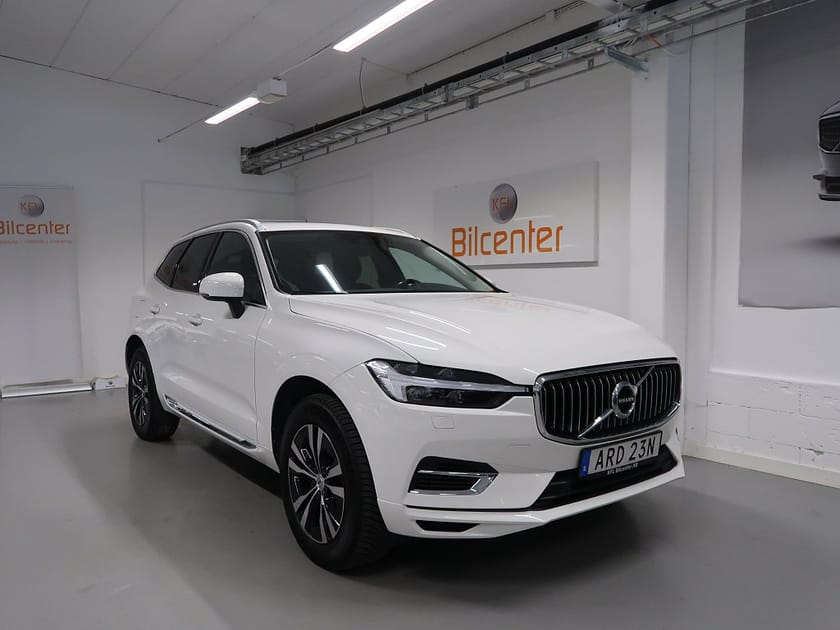 Bild 3 av Volvo XC60 Recharge T6 AWD V-däck ingår-Aut-Drag-kamera-BLIS Euro6