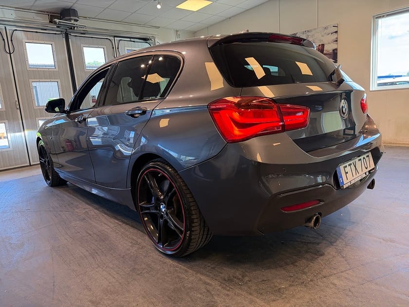 Bild 3 av BMW M140i xDrive 5-dörrars Steptronic H/K Gps B-kamera Skinn 340