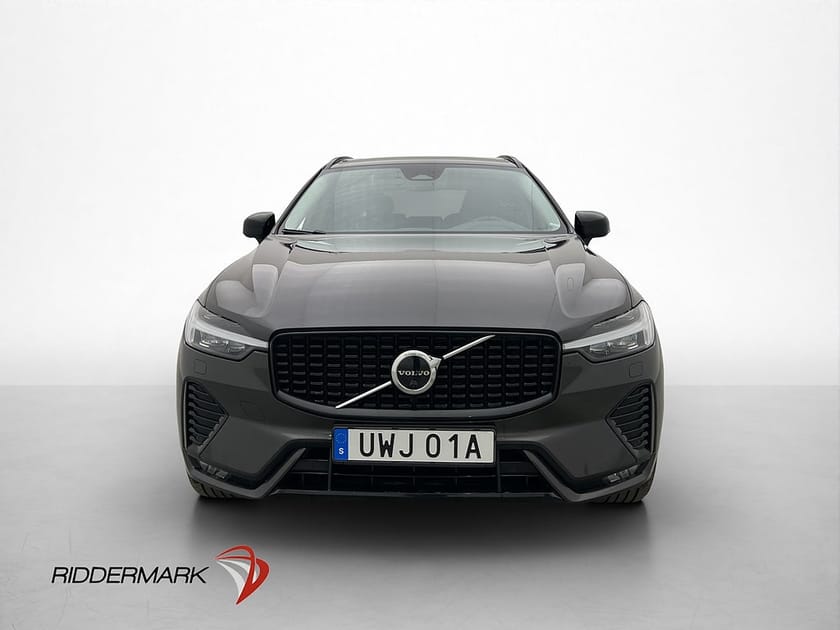 Bild 2 av Volvo XC60 B5 AWD Plus Dark H/K Skinn Drag 360° BLIS MOMS