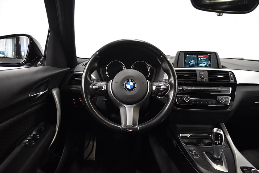 Bild 2 av BMW 118i Aut M-sport Pdc Nybes Lågskatt 136hk