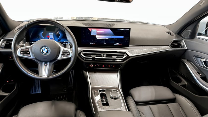 Bild 4 av BMW 330e xDrive Touring MSport Drag Hifi Adaptiv Farthållare Rattvärme