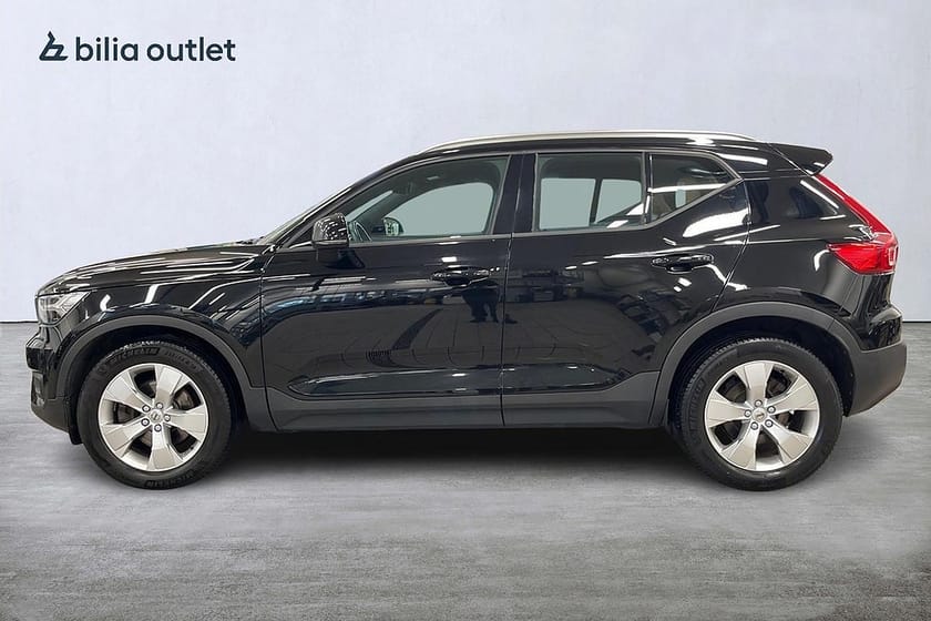 Bild 3 av Volvo XC40 D3 AWD Momentum 150hk Dragkrok Värmare Skinn Nyservad