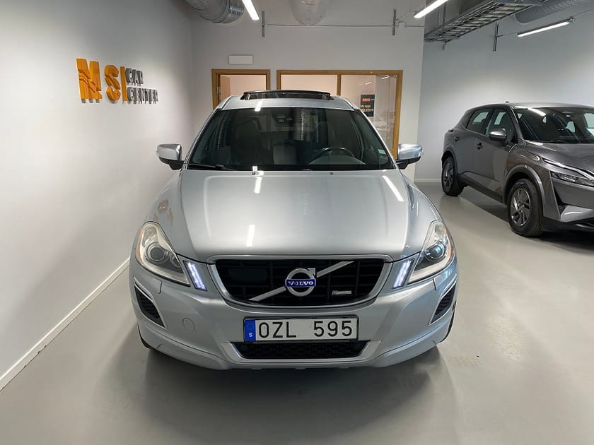 Bild 2 av Volvo XC60 D5 AWD Geartronic R-Design Drag Nyservad Fullutrustad