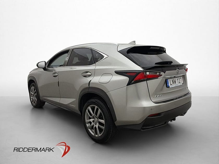 Bild 3 av Lexus NX 300h AWD 2.5 Executive Kamera Navi Skinn Keyless