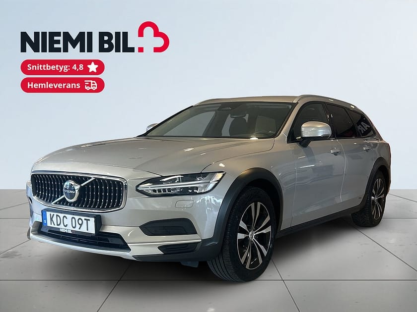 Bild 1 av Volvo V90 Cross Country B4 AWD Momentum MOMS Dragkrok Bkamera Navi S&V-däck
