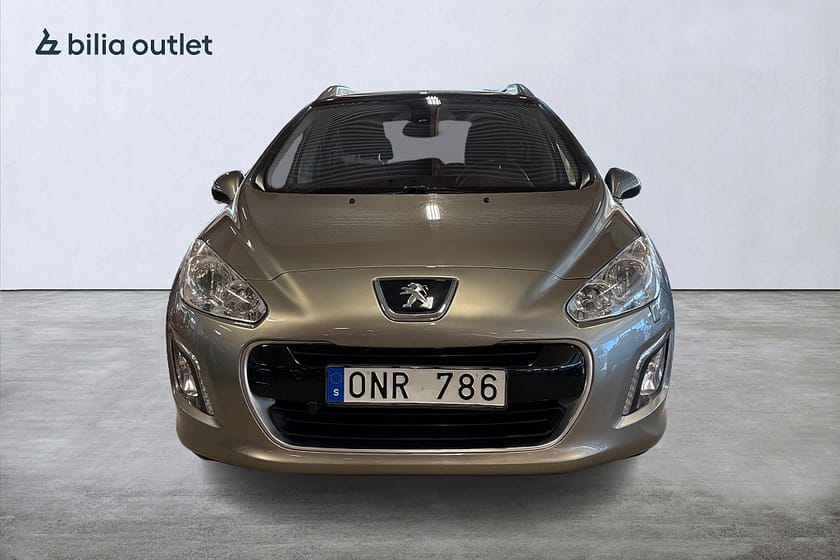 Bild 3 av Peugeot 308 SW 1.6 e-HDi / Panorama / Drag / M-värmare / P-sensorer
