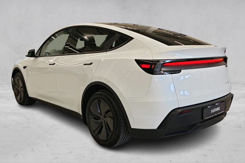 Bilde 3 av Tesla Model Y Long Range AWD | | | Hengerfeste | Juniper | ++
