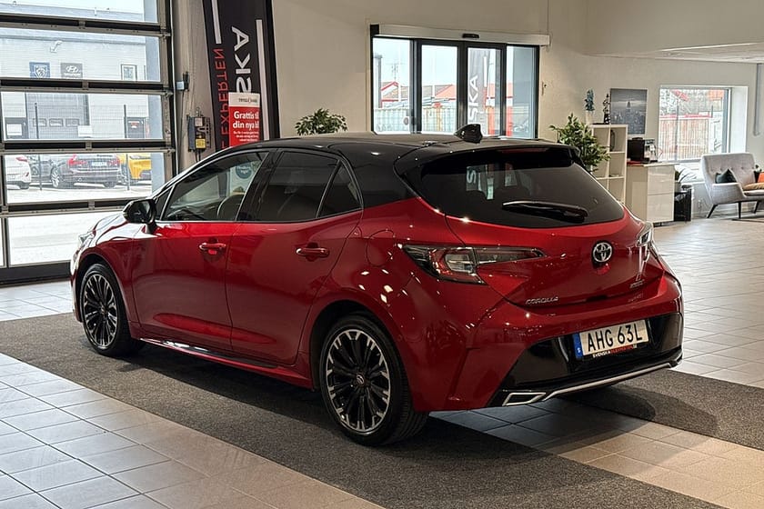 Bild 5 av Toyota Corolla Hybrid 122hk GR Sport/Teknikpaket/B-Kamera/Carplay