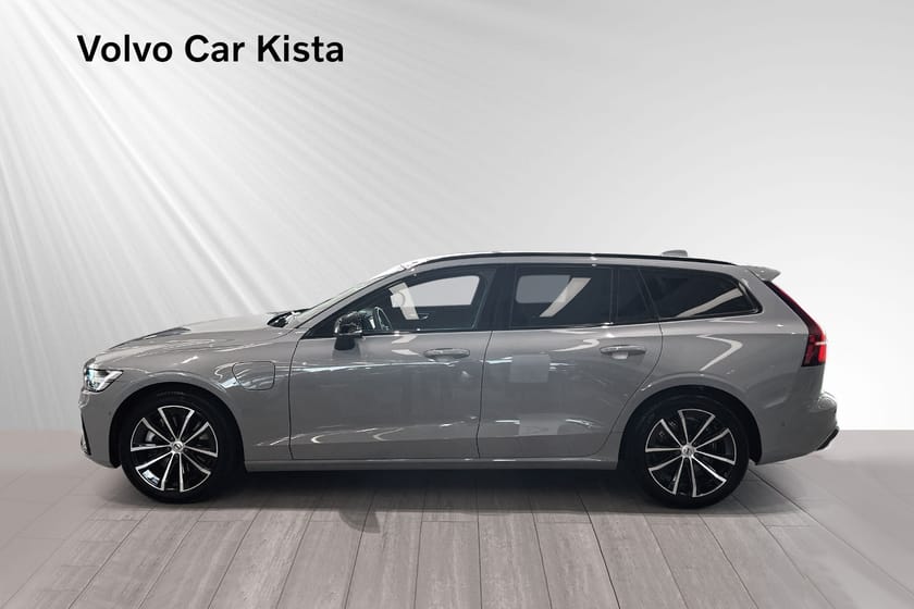 Bild 3 av Volvo V60 T6 Plus Dark Nordic Edition Läder Drag 360Kamera