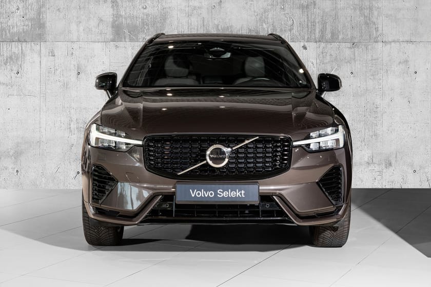 Bilde 3 av Volvo XC60 Recharge T6 Plus Dark | Krok | H&K | Skinn