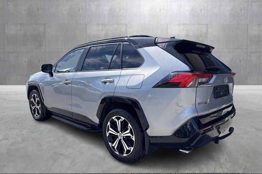Bilde 2 av Toyota RAV4 Plug-in Hybrid Executive AWD-i I 75 km WLTP