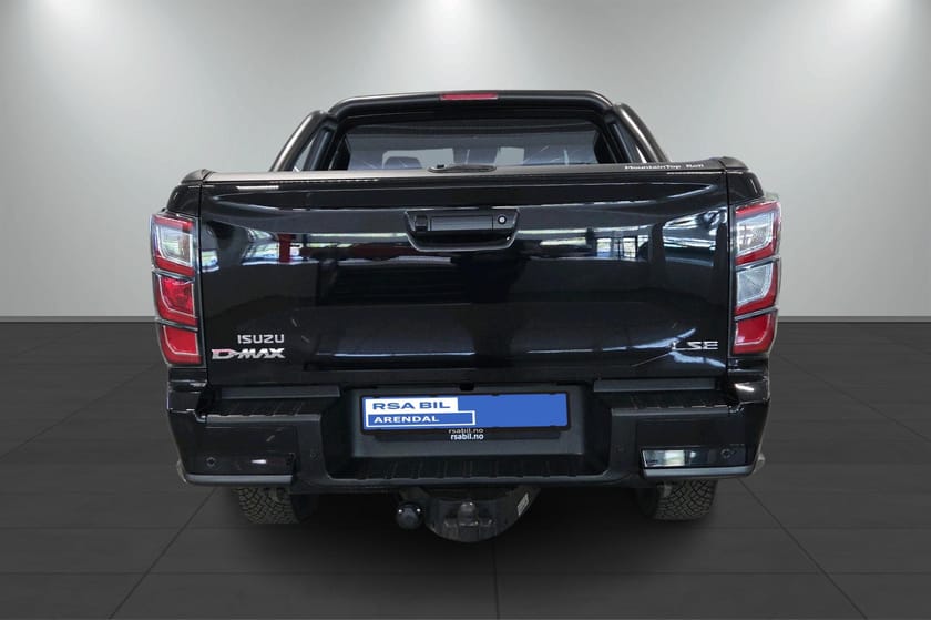 Bilde 4 av Isuzu D-Max Space Cab AT/ FACELIFT / 3.5 TONN/ BLACK EDITION MAGNUM / 4x4