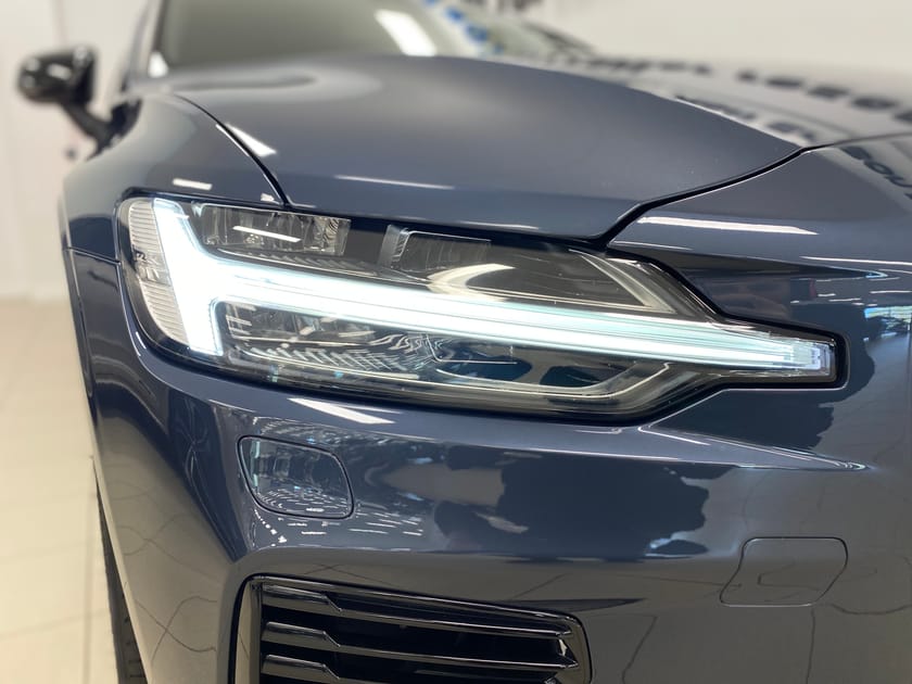 Bild 5 av Volvo V60 T6 Plus Dark Edition
