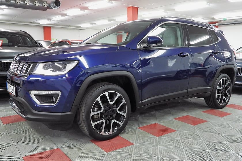 Bild 2 av Jeep Compass 4xe PHEV AWD Plug-in Hybrid Panorama SoV Hjul
