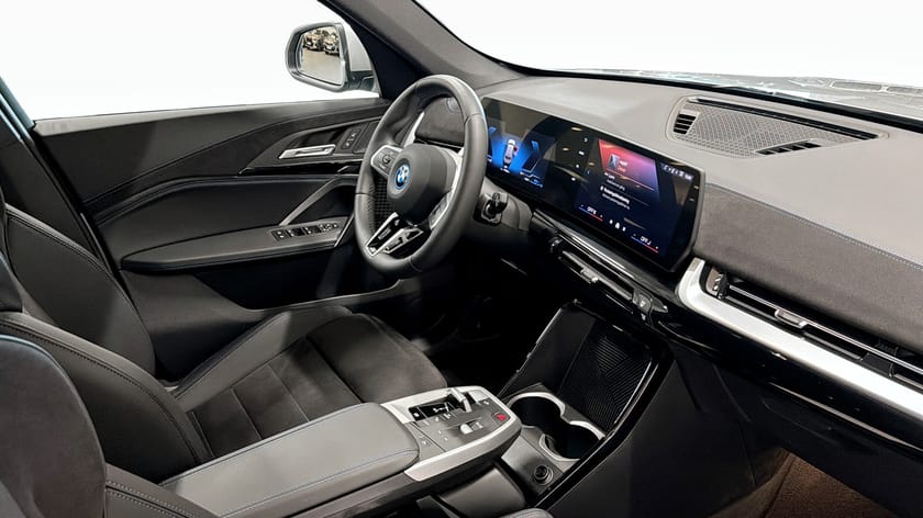 Bild 3 av BMW X1 xDrive25e
