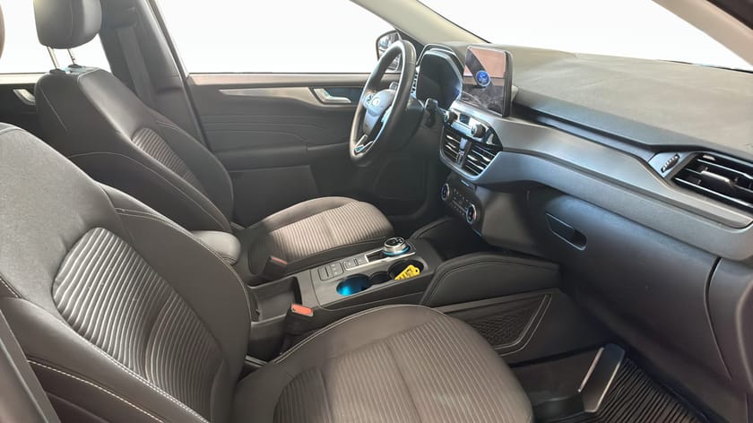 Bild 3 av Ford Kuga Plug-In Hybrid Titanium Phev 225hk / Privatleasing från 4 395kr