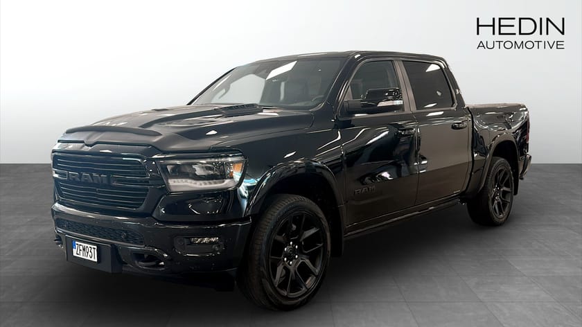 Bild 1 av RAM 1500 Crew Cab V8 Laramie Night