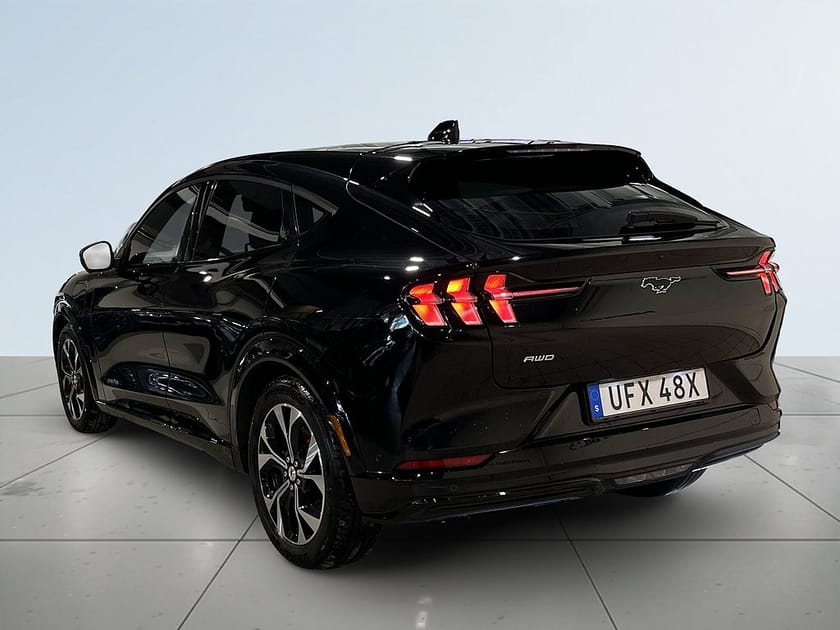 Bild 5 av Ford Mustang Mach-E Long Range AWD Bang Olufsen 360° Skinn Pano GPS SoV