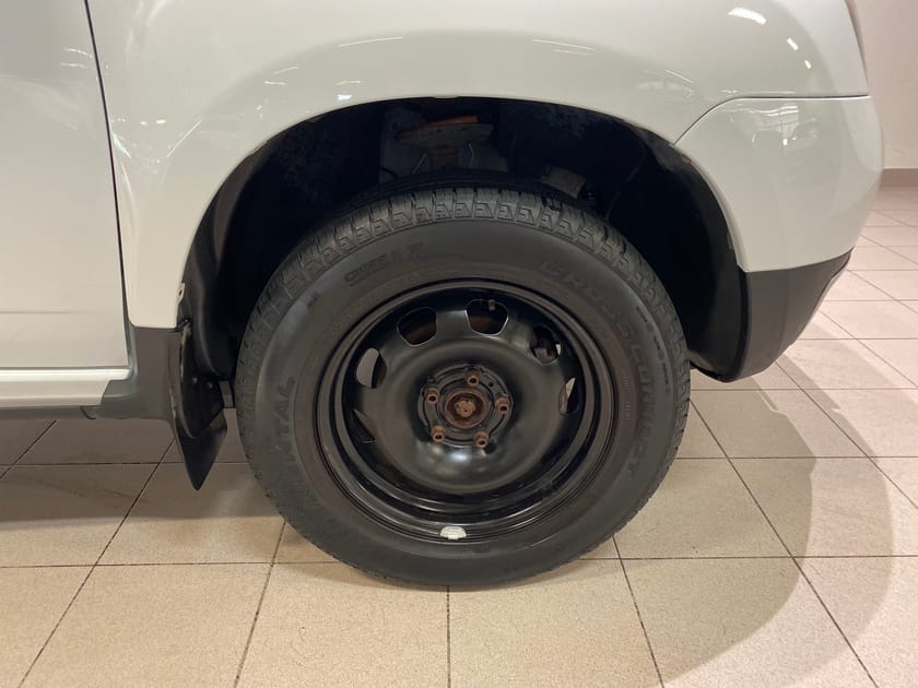 Bild 3 av Dacia Duster 4x2 phII 1,2 TCe Black Shadow II