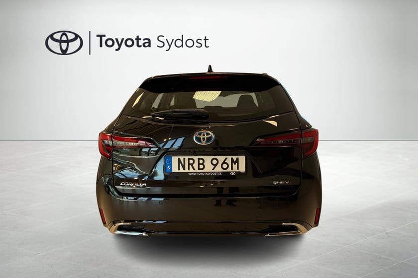 Bild 4 av Toyota Corolla Touring Sports Hybrid 1.8 Active Plus Automat Navigation Rattvärme Backkamera Adaptiv farthållare