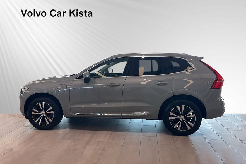 Bild 3 av Volvo XC60 Recharge T6 Core Edition Drag Pano B-Kamera