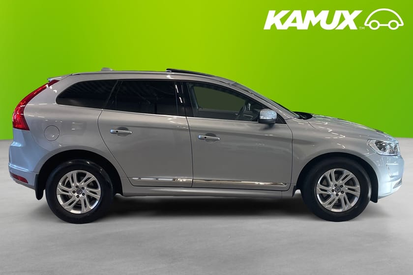Bild 2 av Volvo XC60 D4 AWD Classic Summum  Pano Kamera Drag Värm